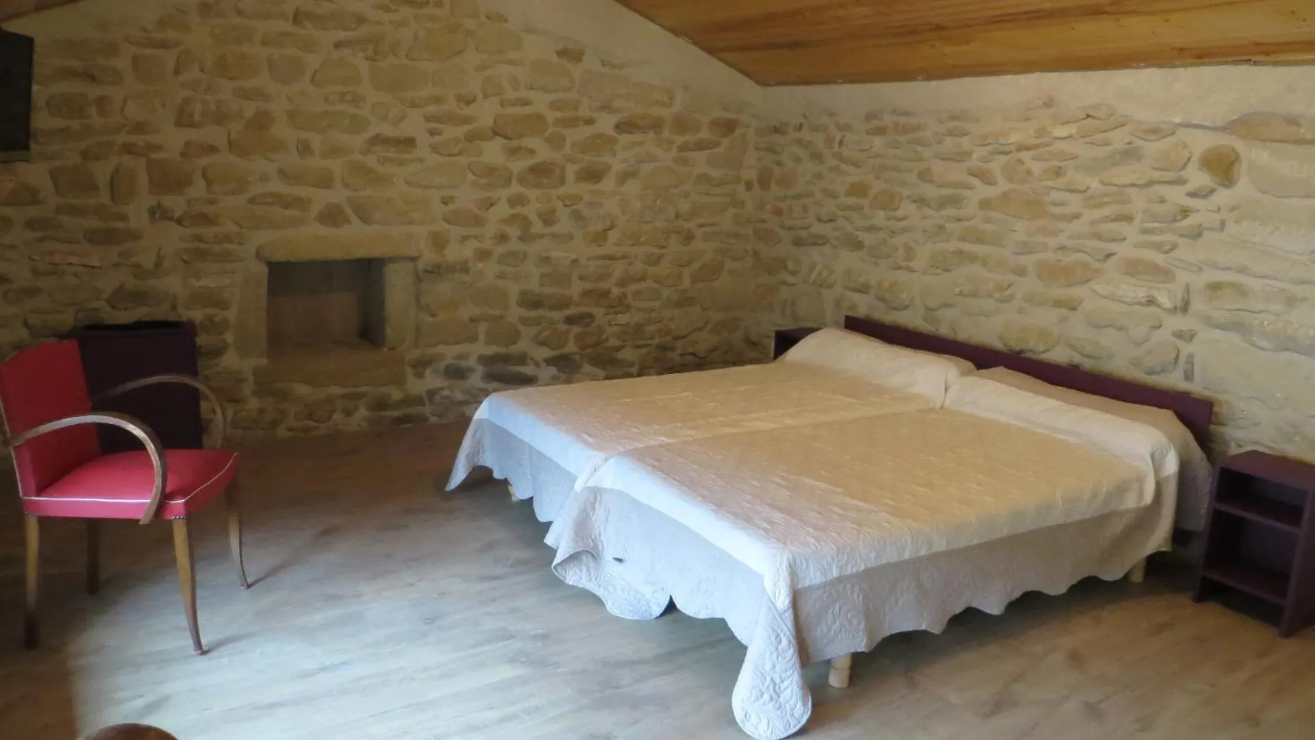 Le Plancher Bathernay 0*,  France